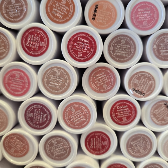 Wonderskin lip masques 3 for 33! New! Great deal! - Picture 6 of 13